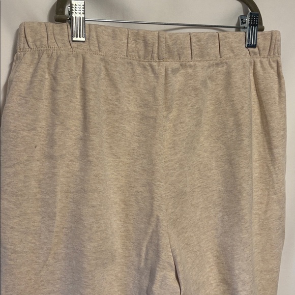 Lands' End Tan Athleisure NWOT Size M Pants. - Picture 4 of 10